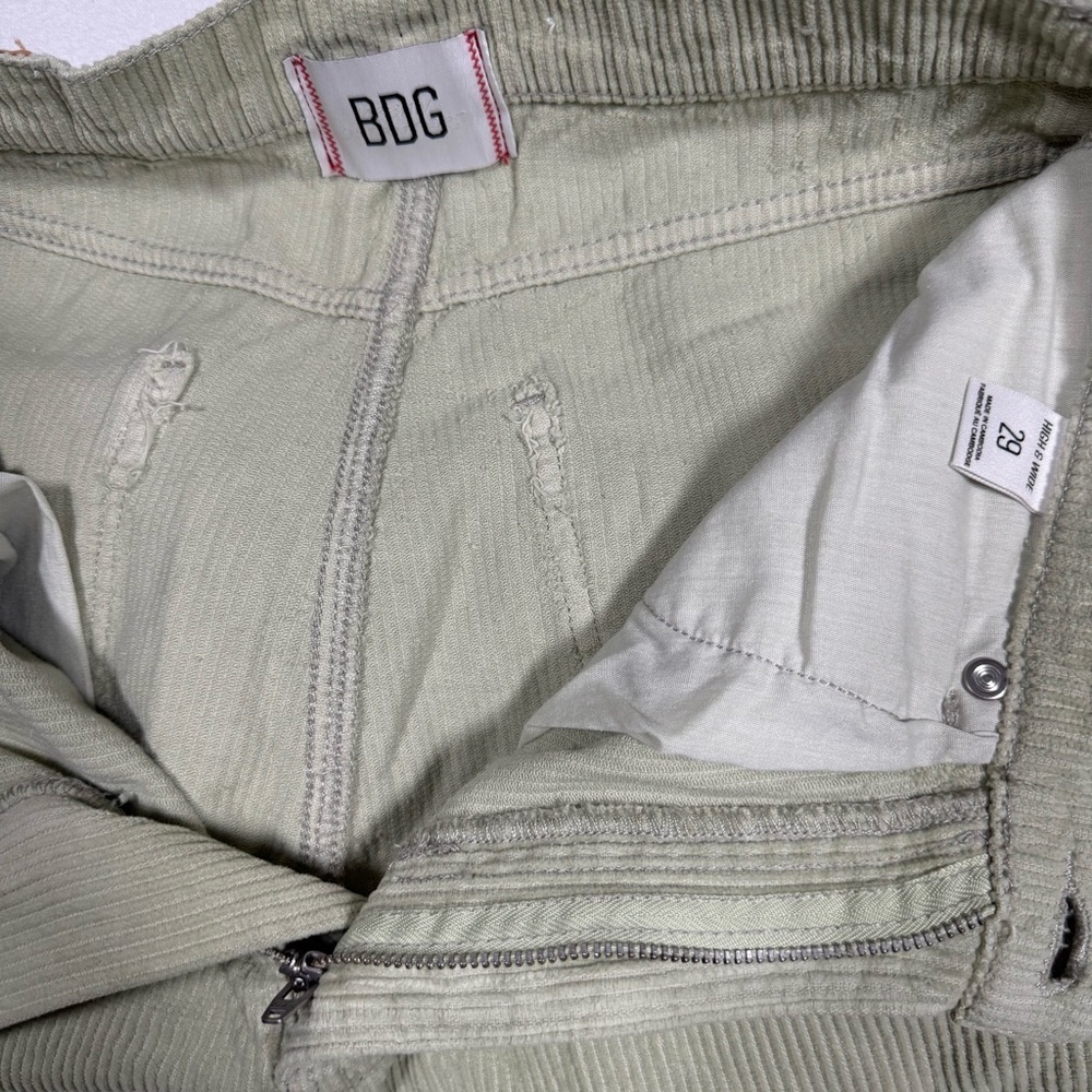 BDG High & Wide Green Corduroy Pants size 29 urban outfitters - Picture 7 of 9